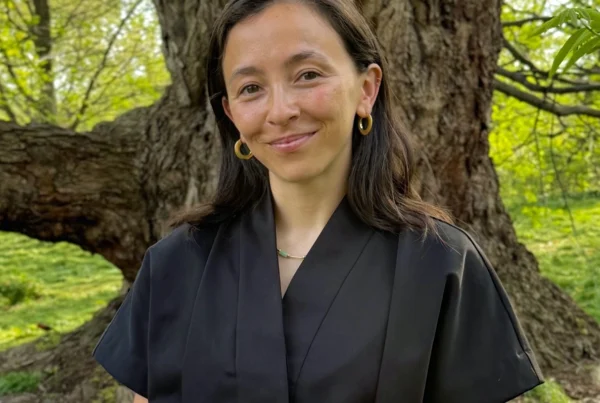 Portrait of Liz, a birth and postpartum doula providing compassionate, inclusive support for families throughout pregnancy, birth, and postpartum.